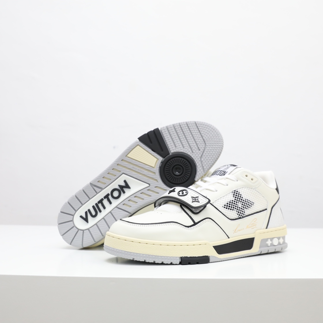 LV TRAINER