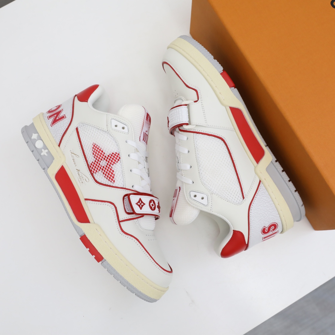 LV TRAIER