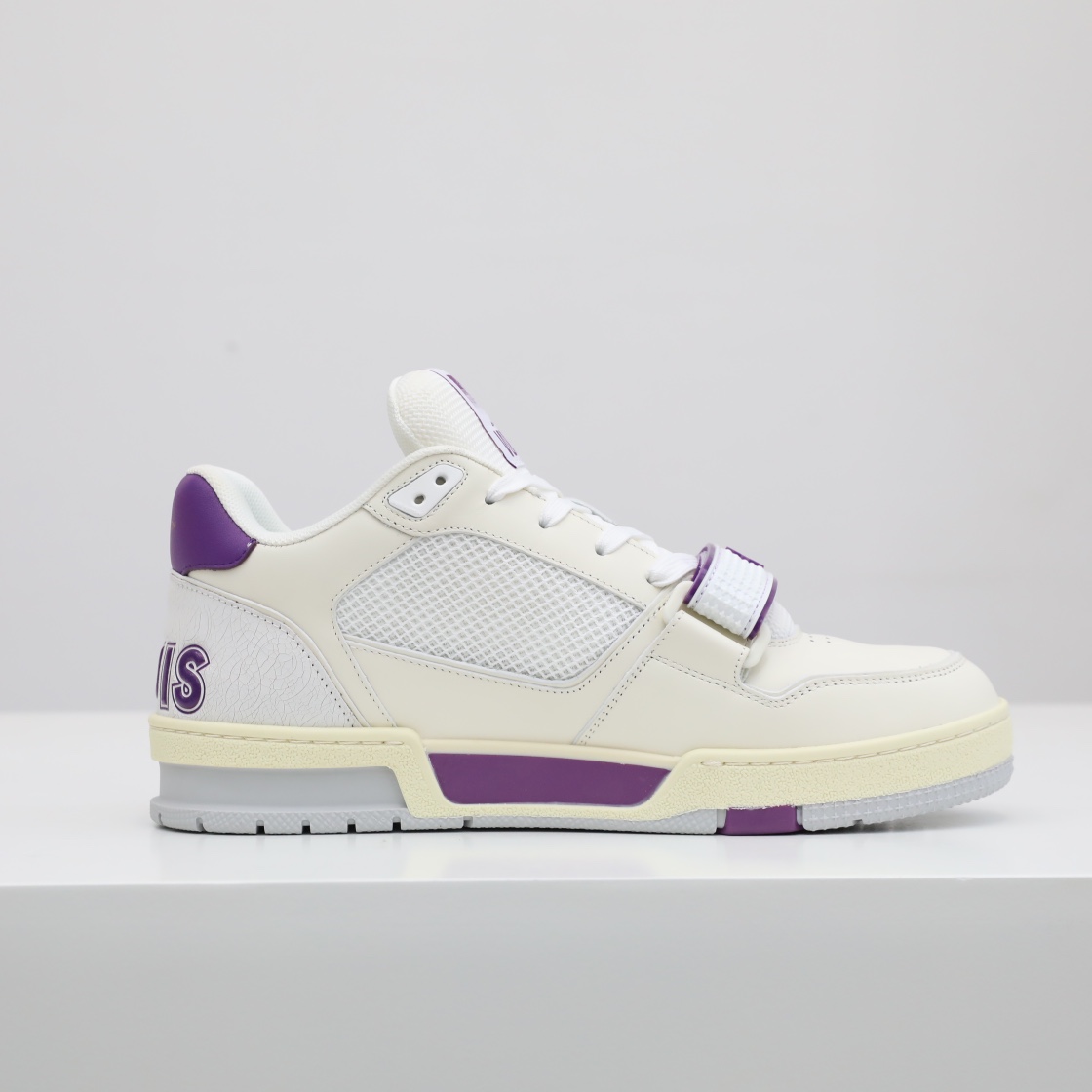 LV TRAINER