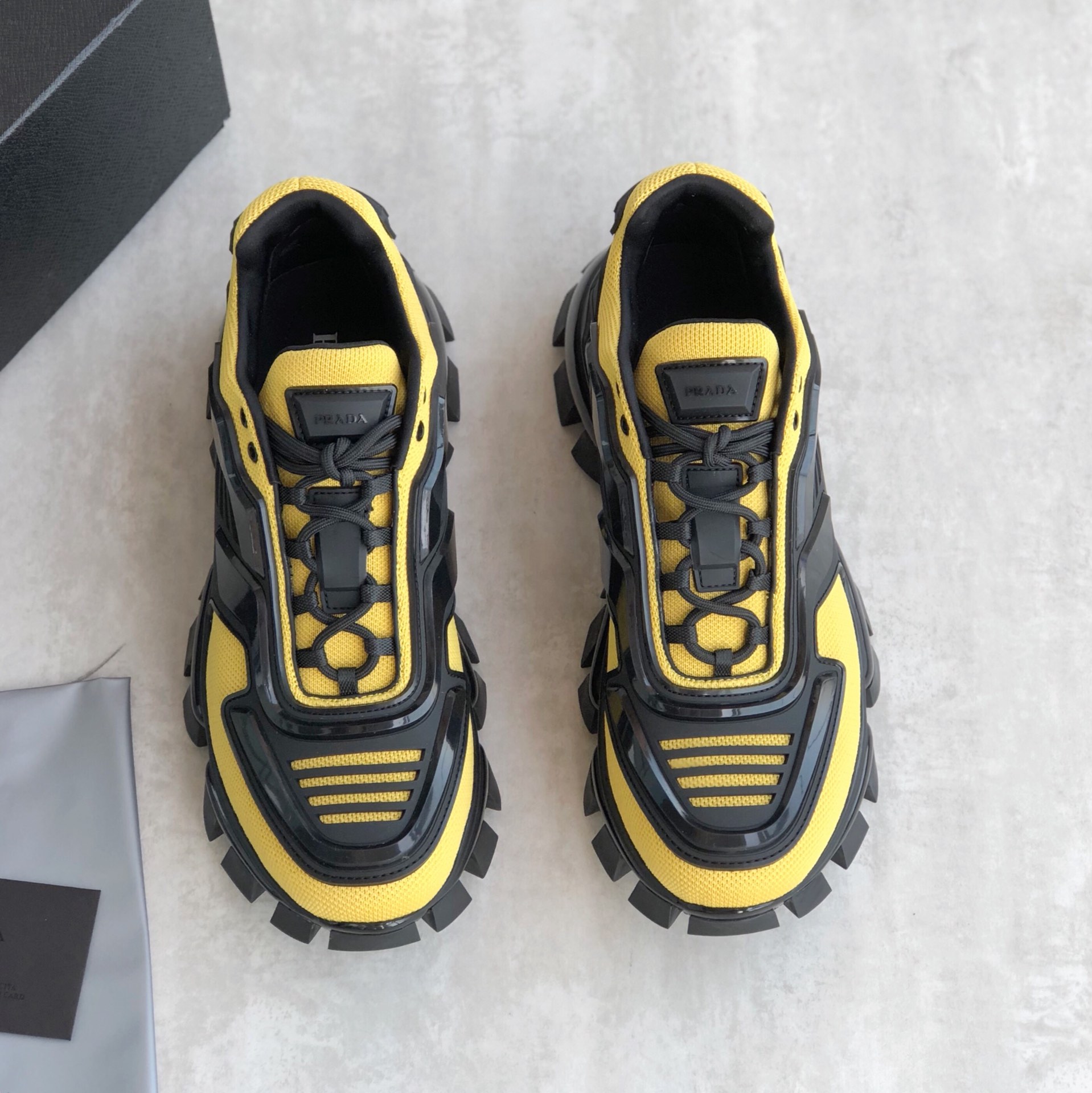 PRADA SNEAKER
