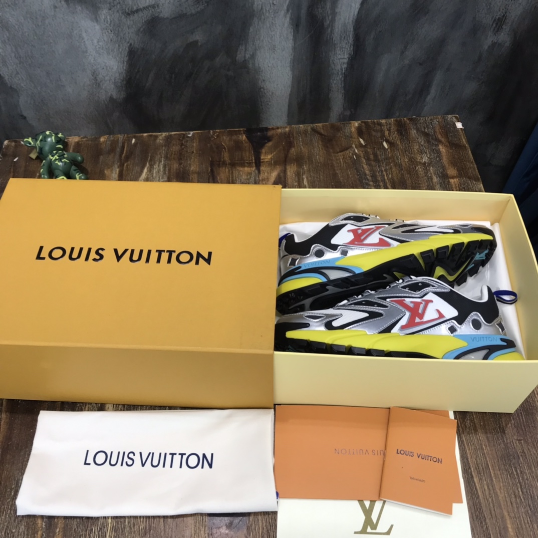 LV RUNNER TATIC