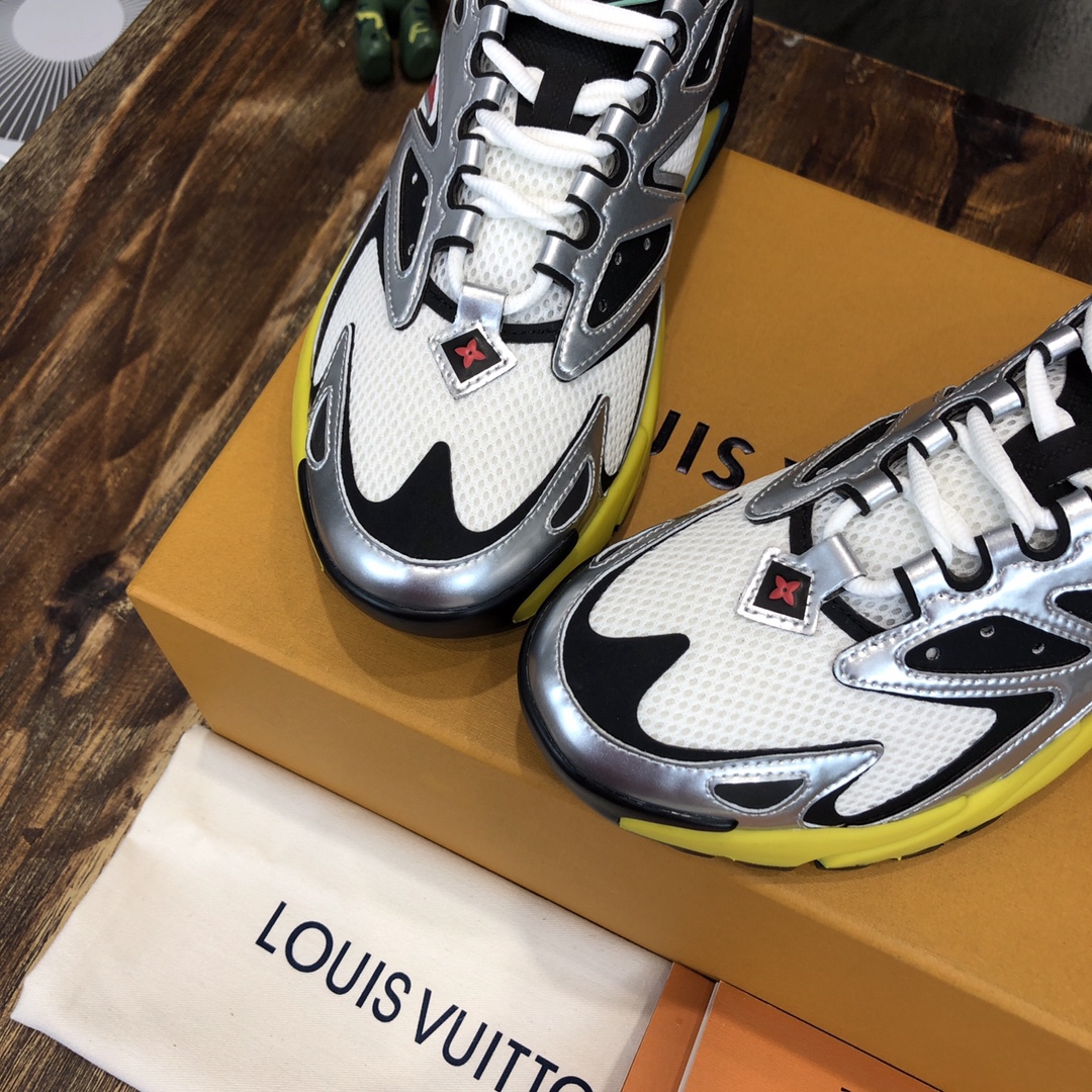 LV RUNNER TATIC