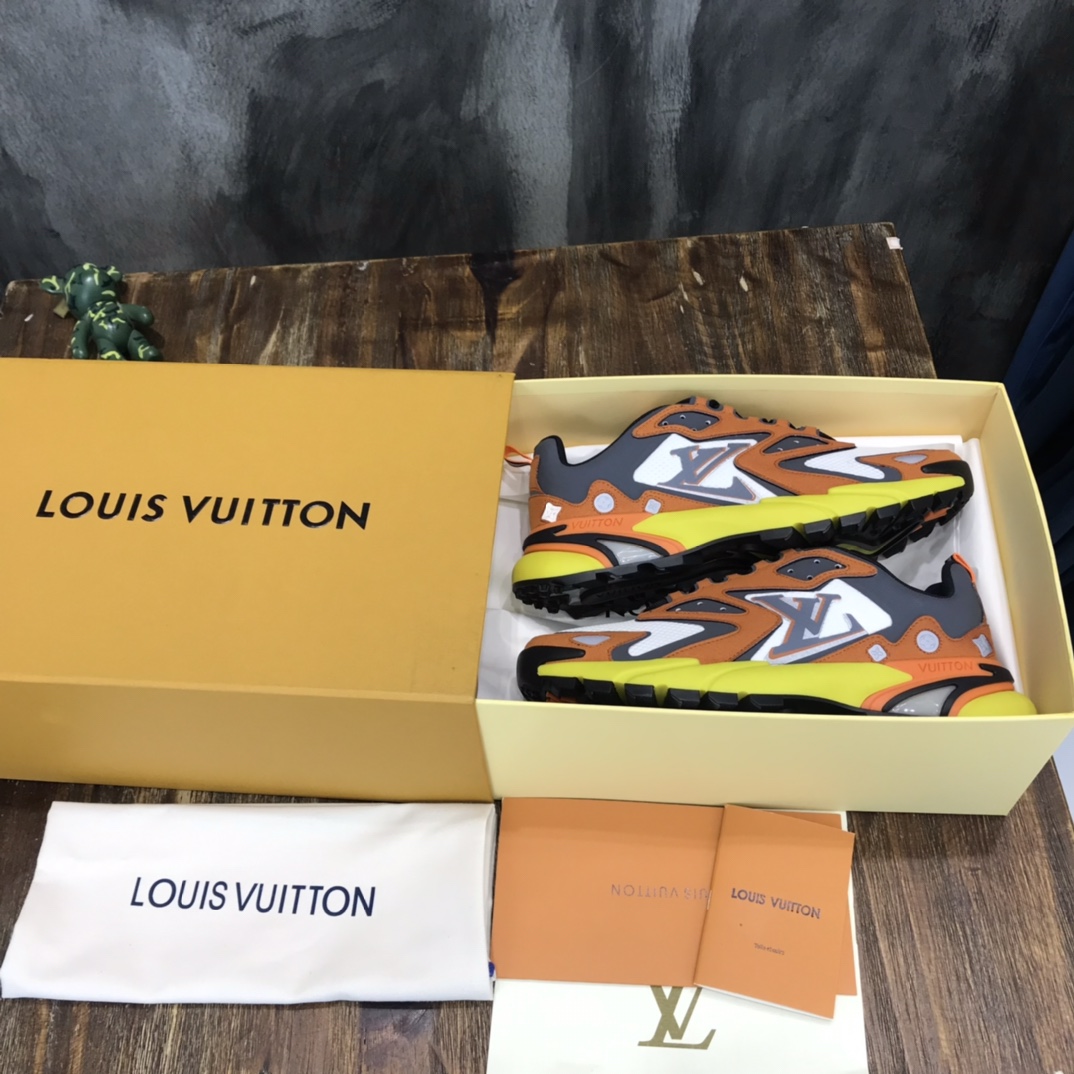 LV RUNNER TATIC