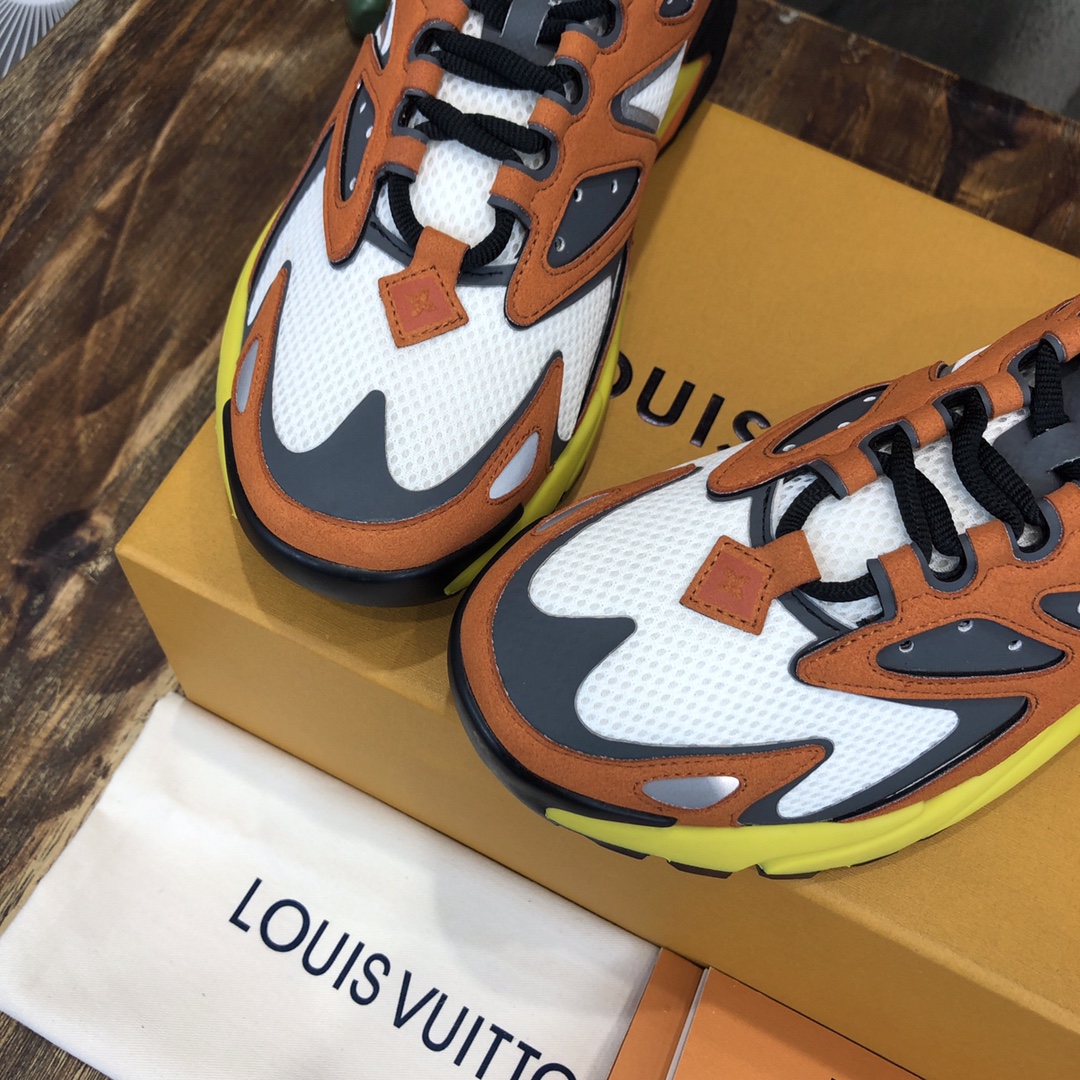 LV RUNNER TATIC