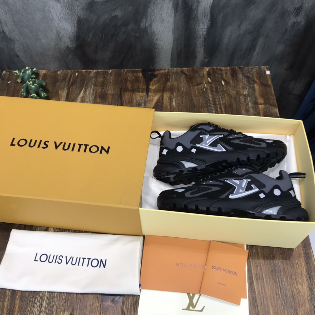 LV RUNNER TATIC