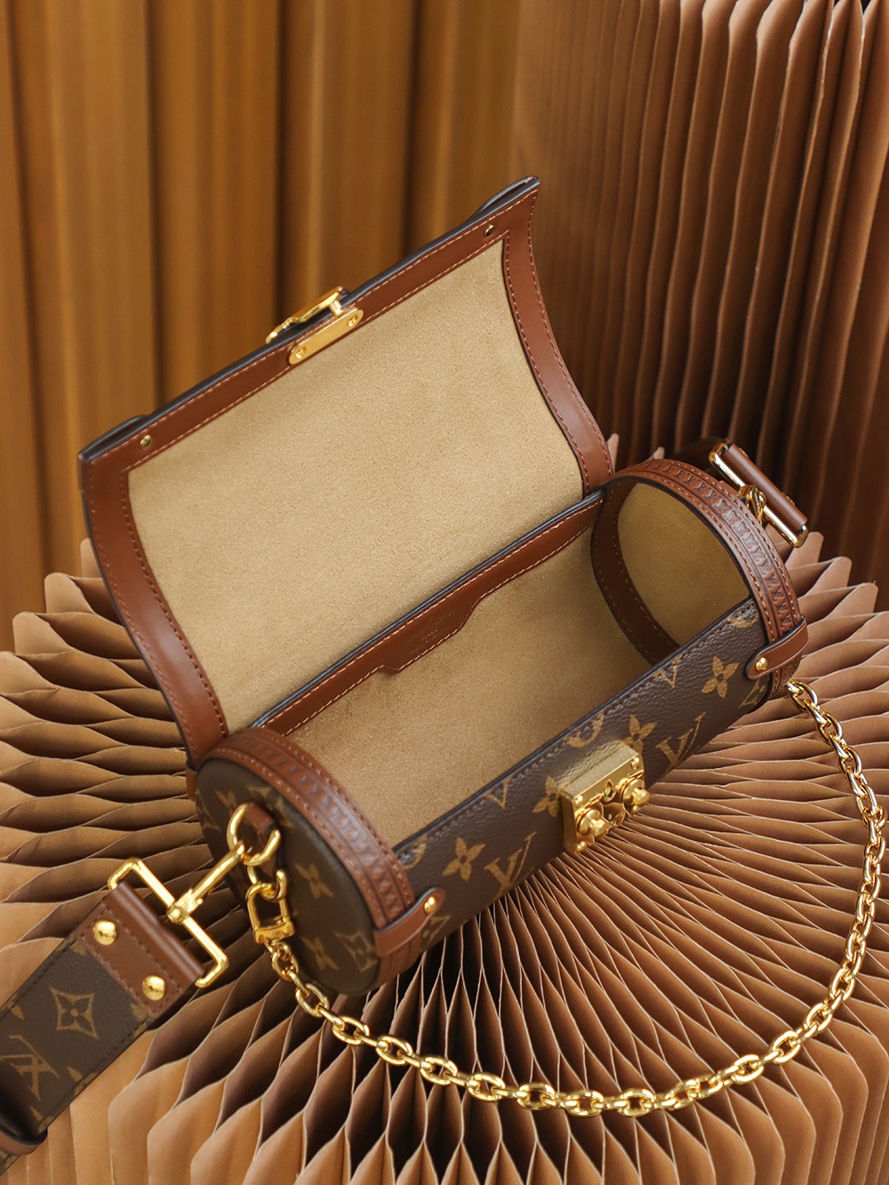 LV PAPILLON TRUNK 