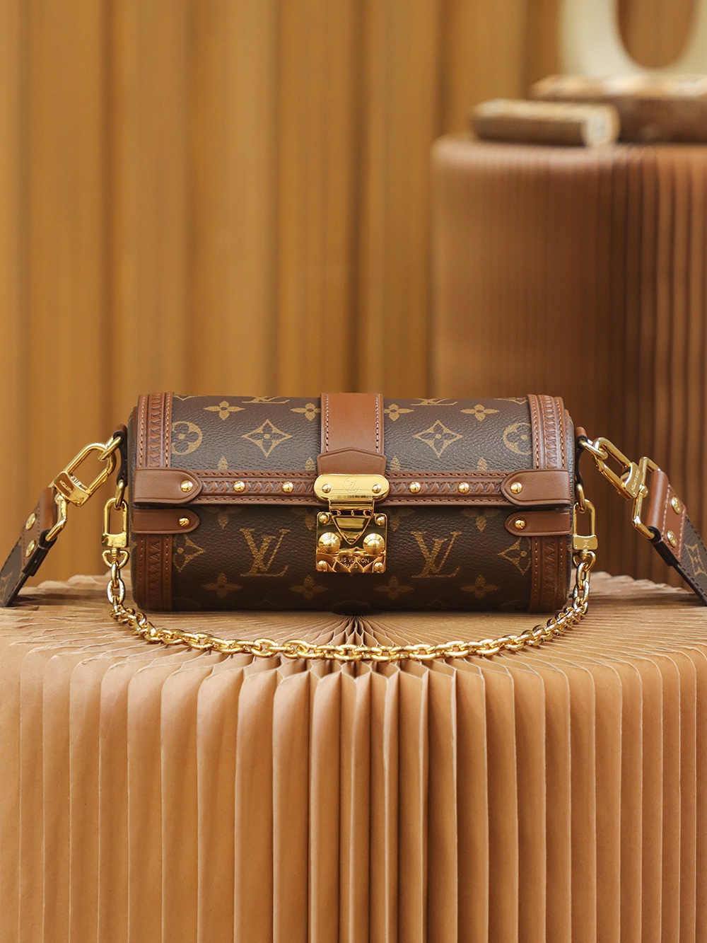 LV PAPILLON TRUNK 