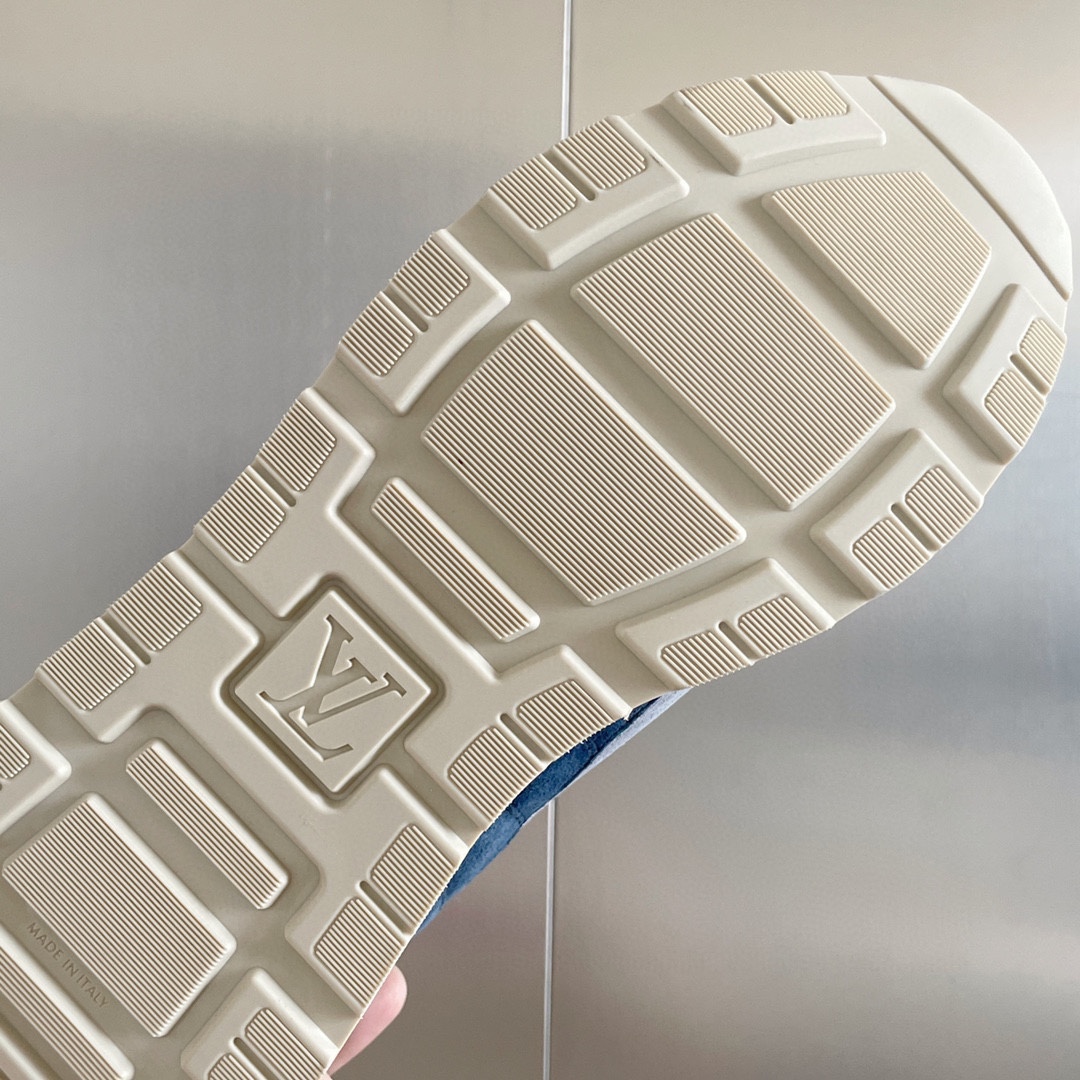 LV RUN AWAY 