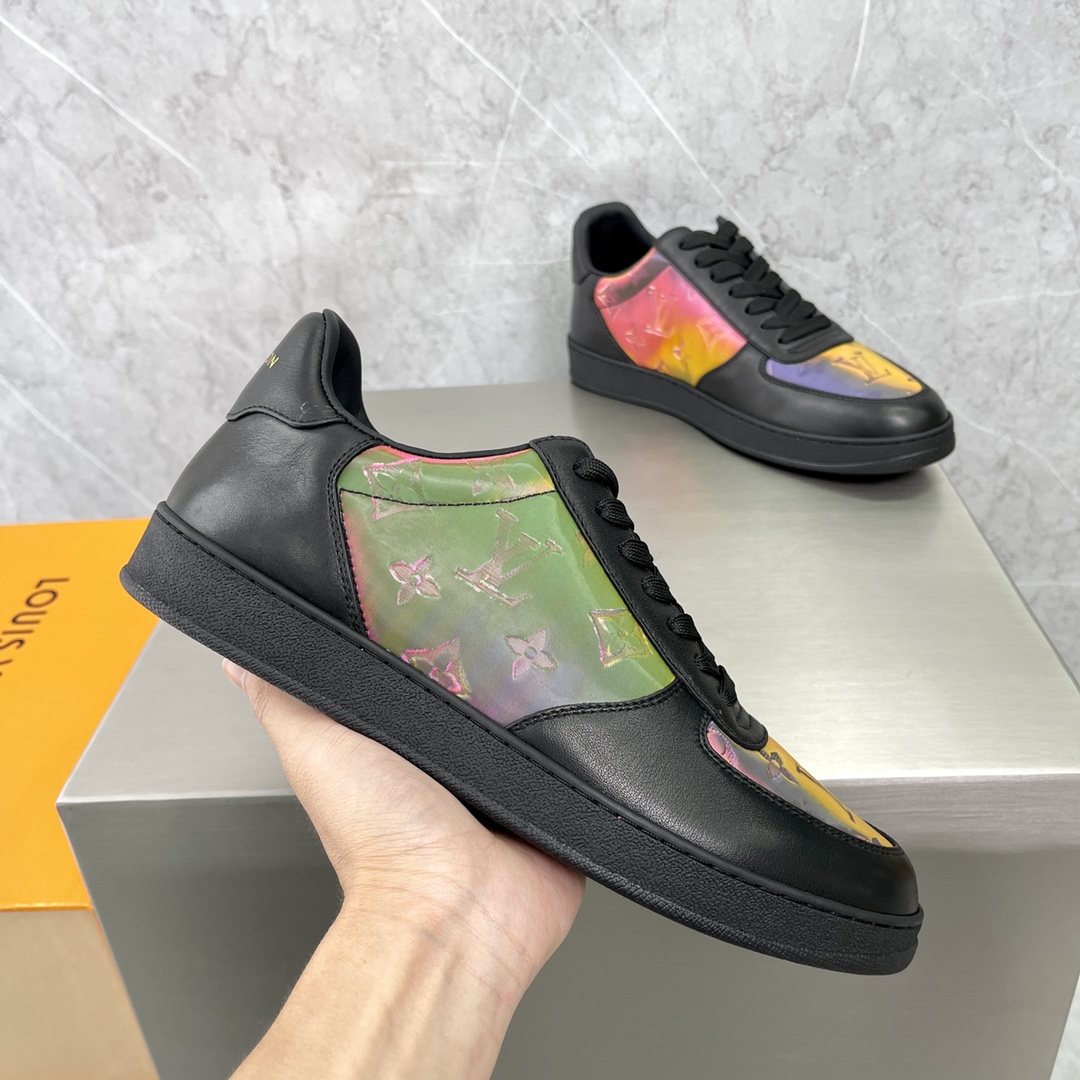 LOUIS VUITTON Rivoli