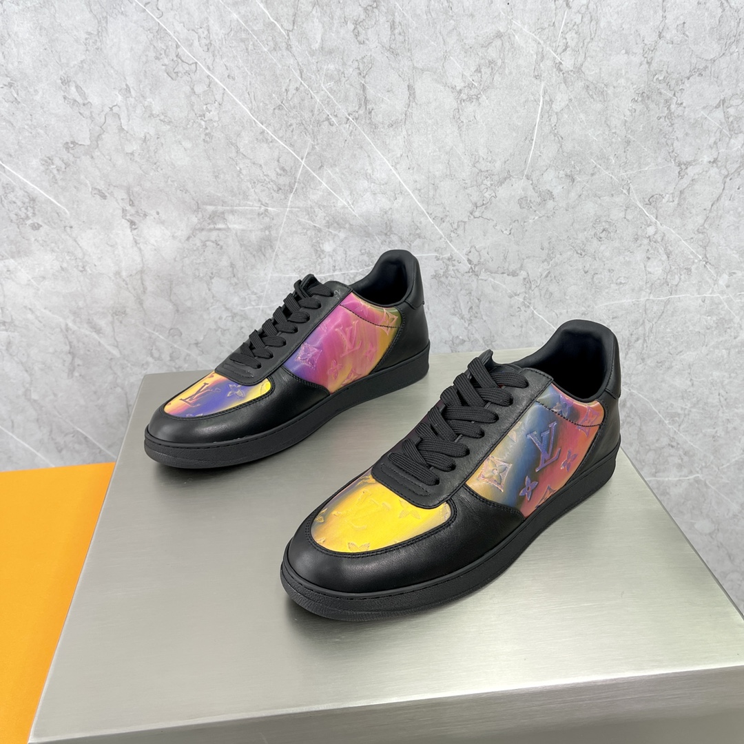 LOUIS VUITTON Rivoli