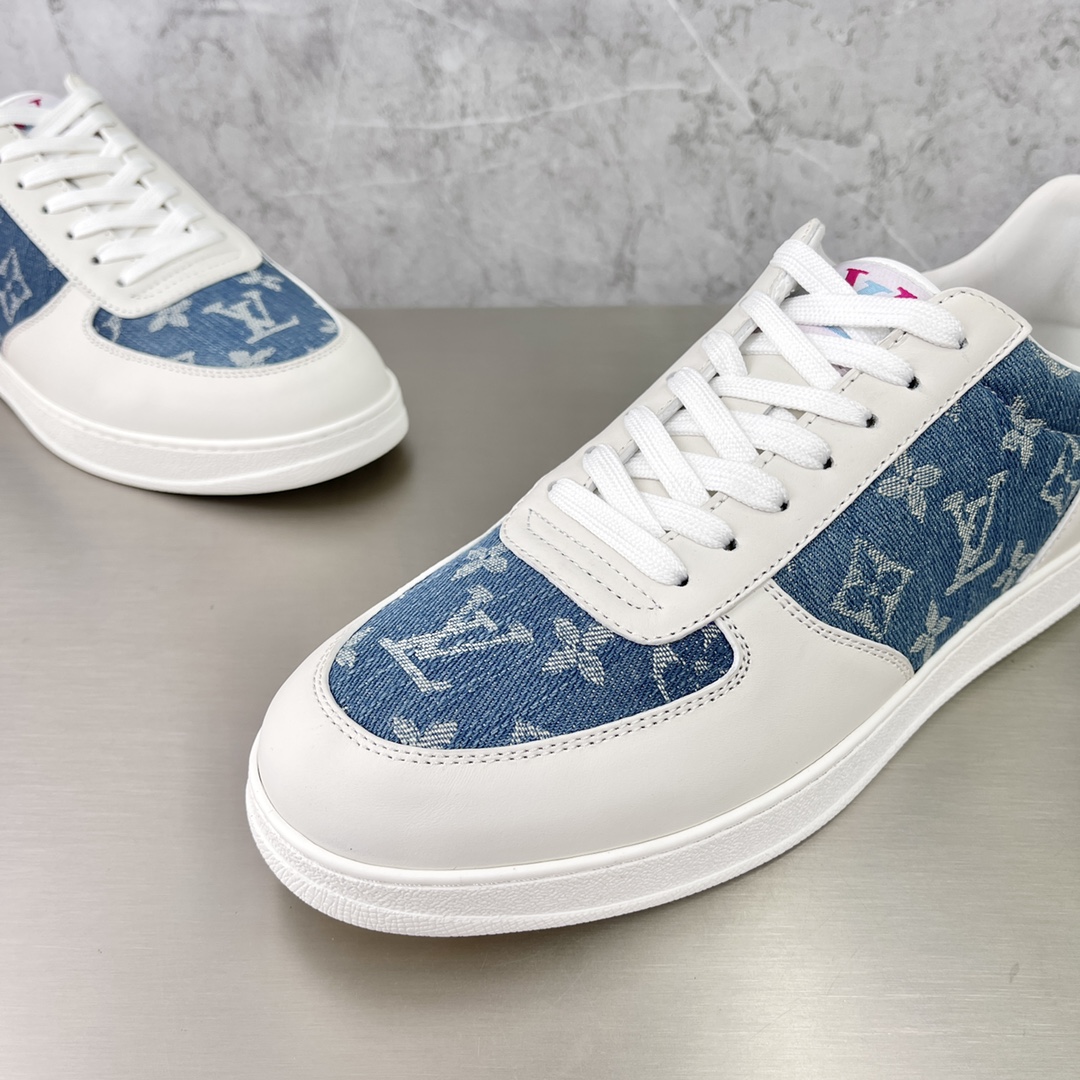 LOUIS VUITTON Rivoli