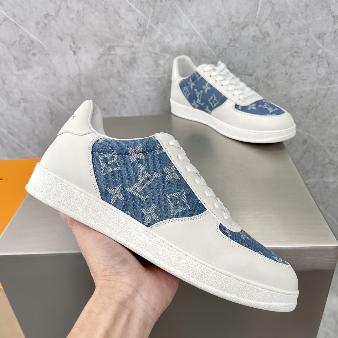 LOUIS VUITTON Rivoli