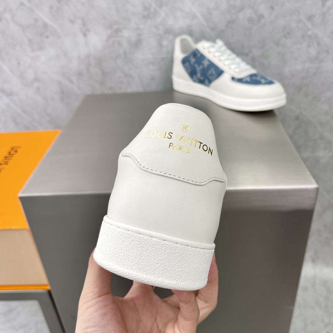 LOUIS VUITTON Rivoli