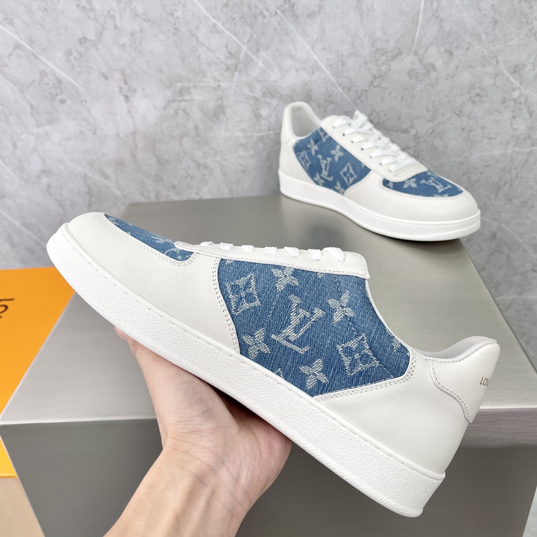 LOUIS VUITTON Rivoli