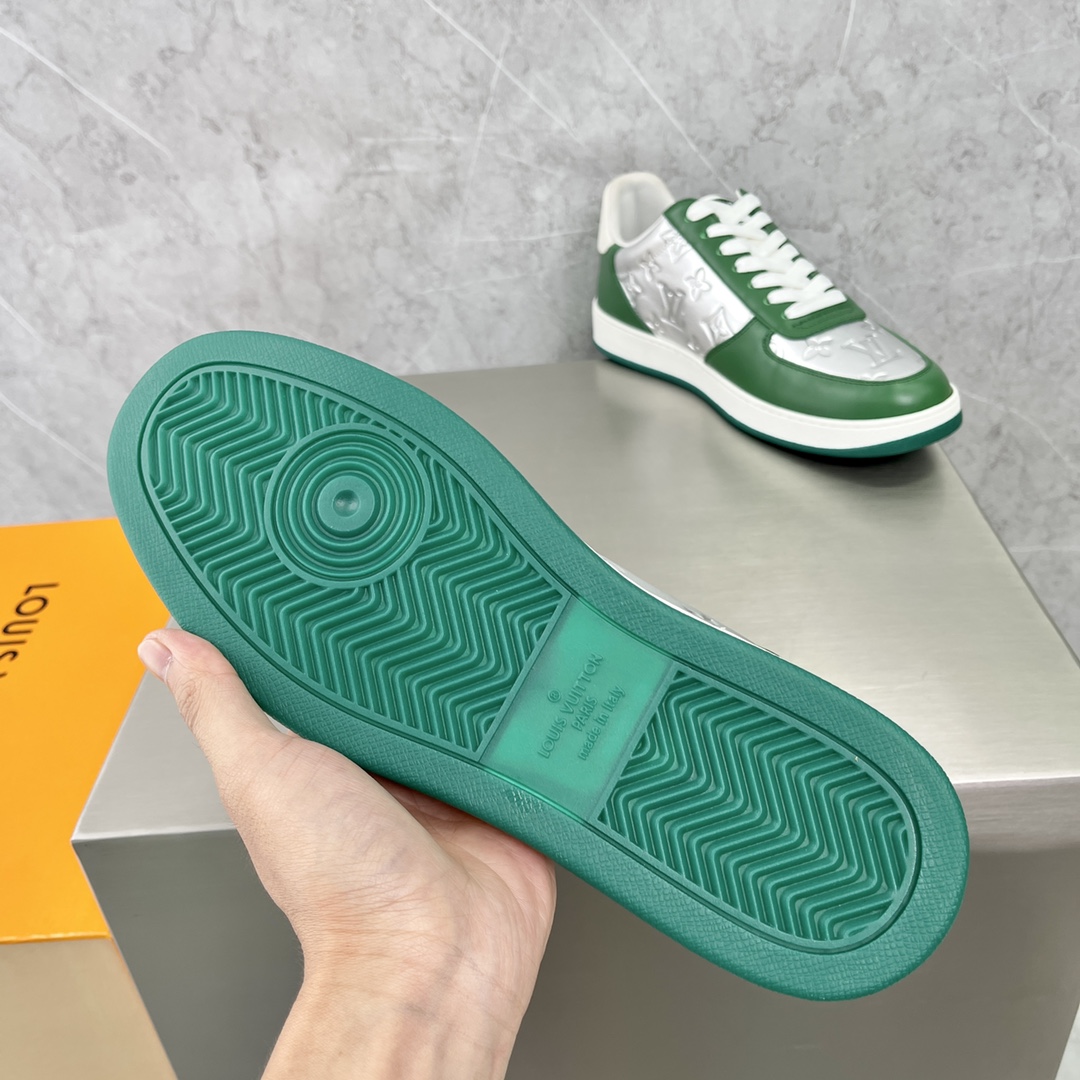 LOUIS VUITTON Rivoli