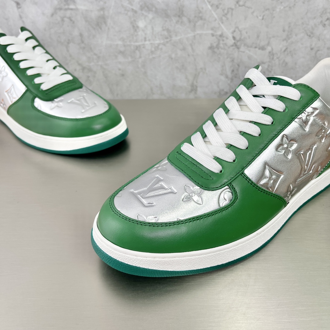 LOUIS VUITTON Rivoli