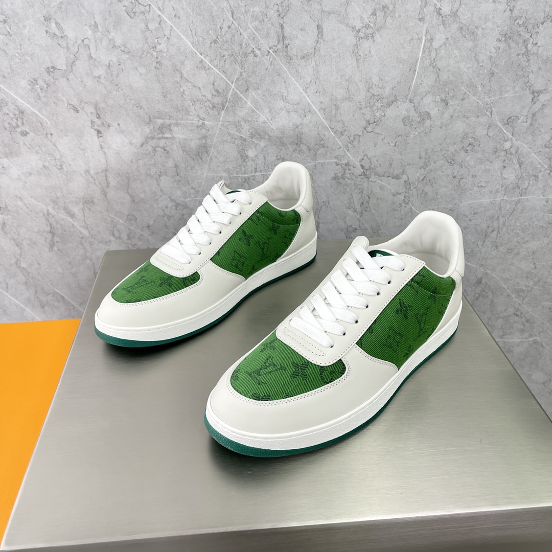 LOUIS VUITTON Rivoli