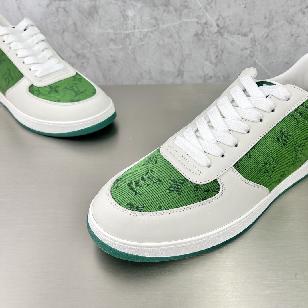 LOUIS VUITTON Rivoli