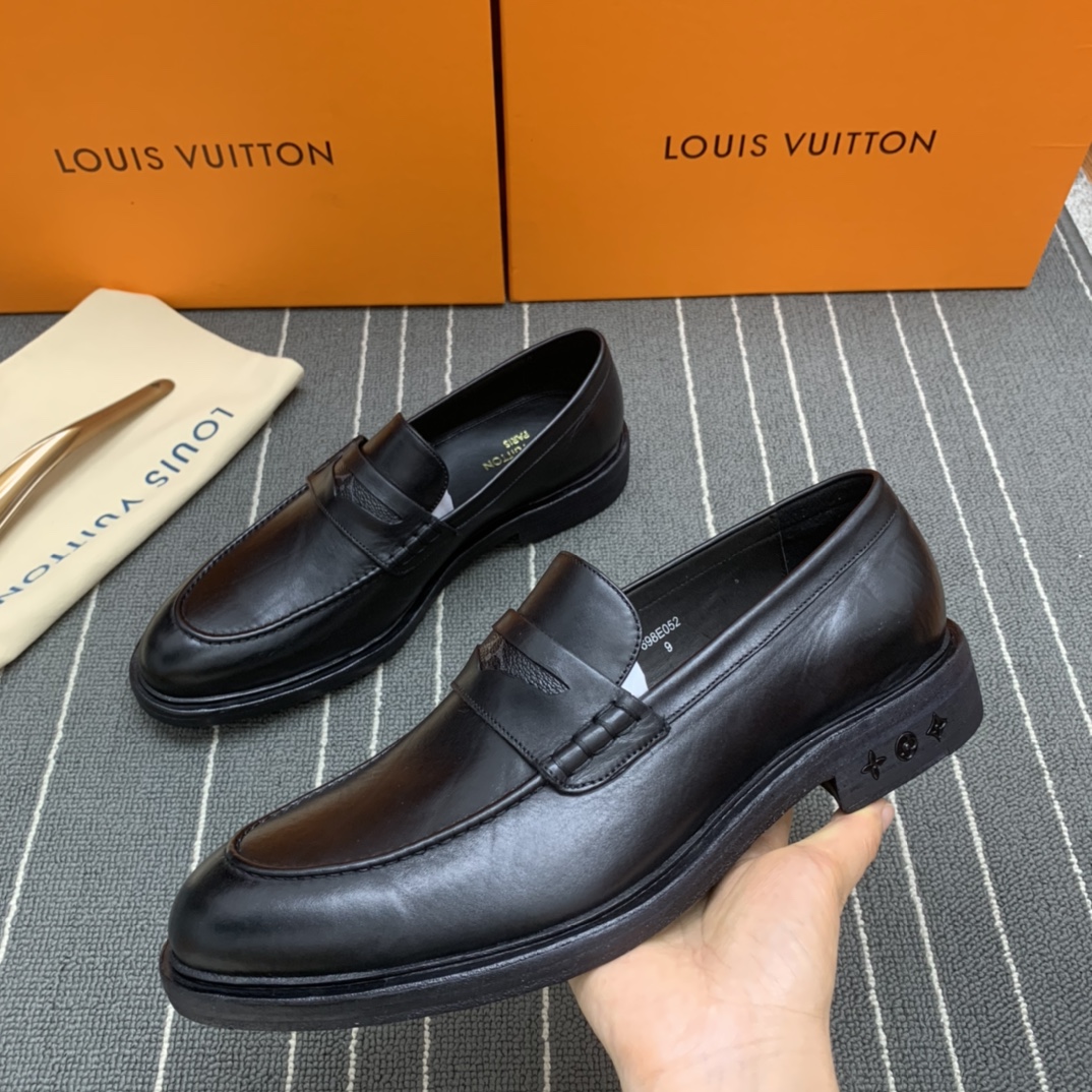 LOUIS VUITTON SHOES 