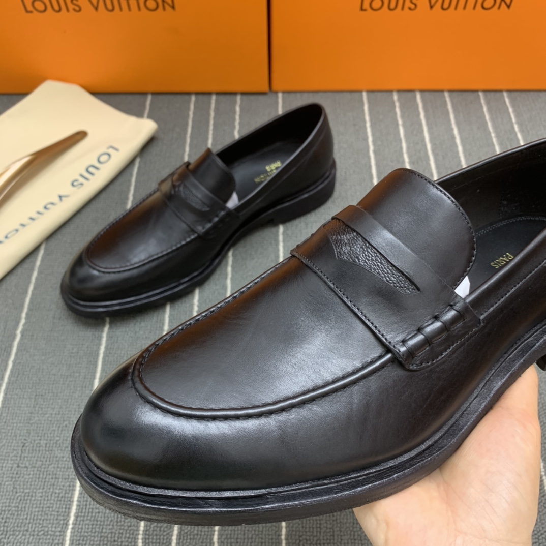 LOUIS VUITTON SHOES 