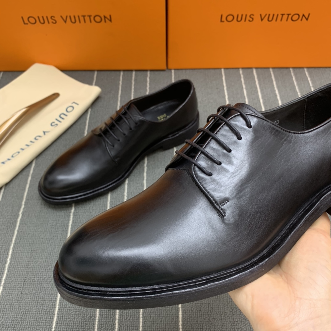 LOUIS VUITTON SHOES 