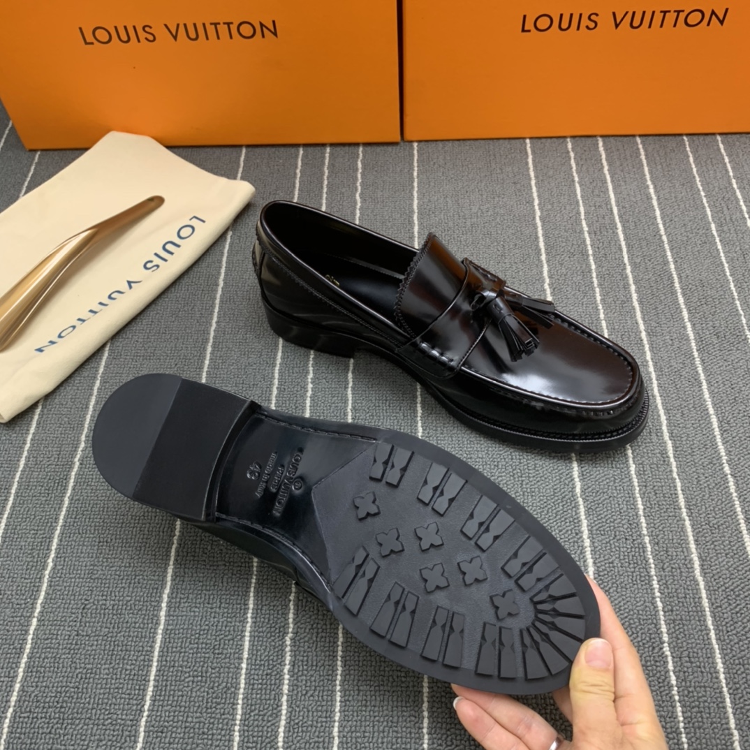 LOUIS VUITTON SHOES 