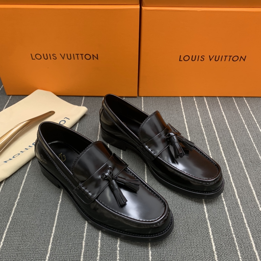 LOUIS VUITTON SHOES 