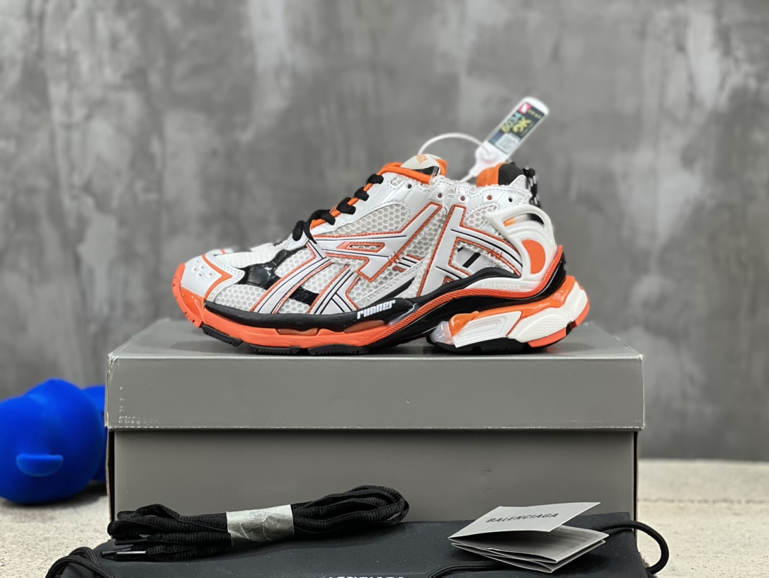 BALENCIAGA RUNNER
