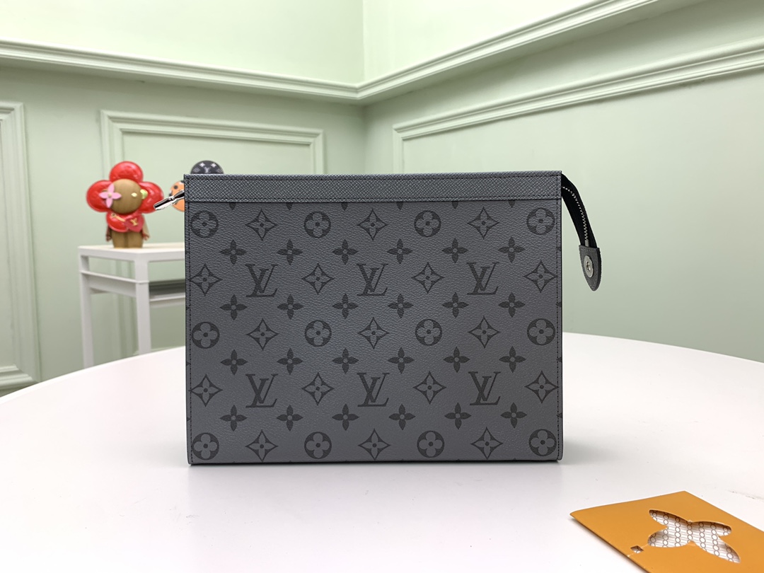 LV Pochette Voyage