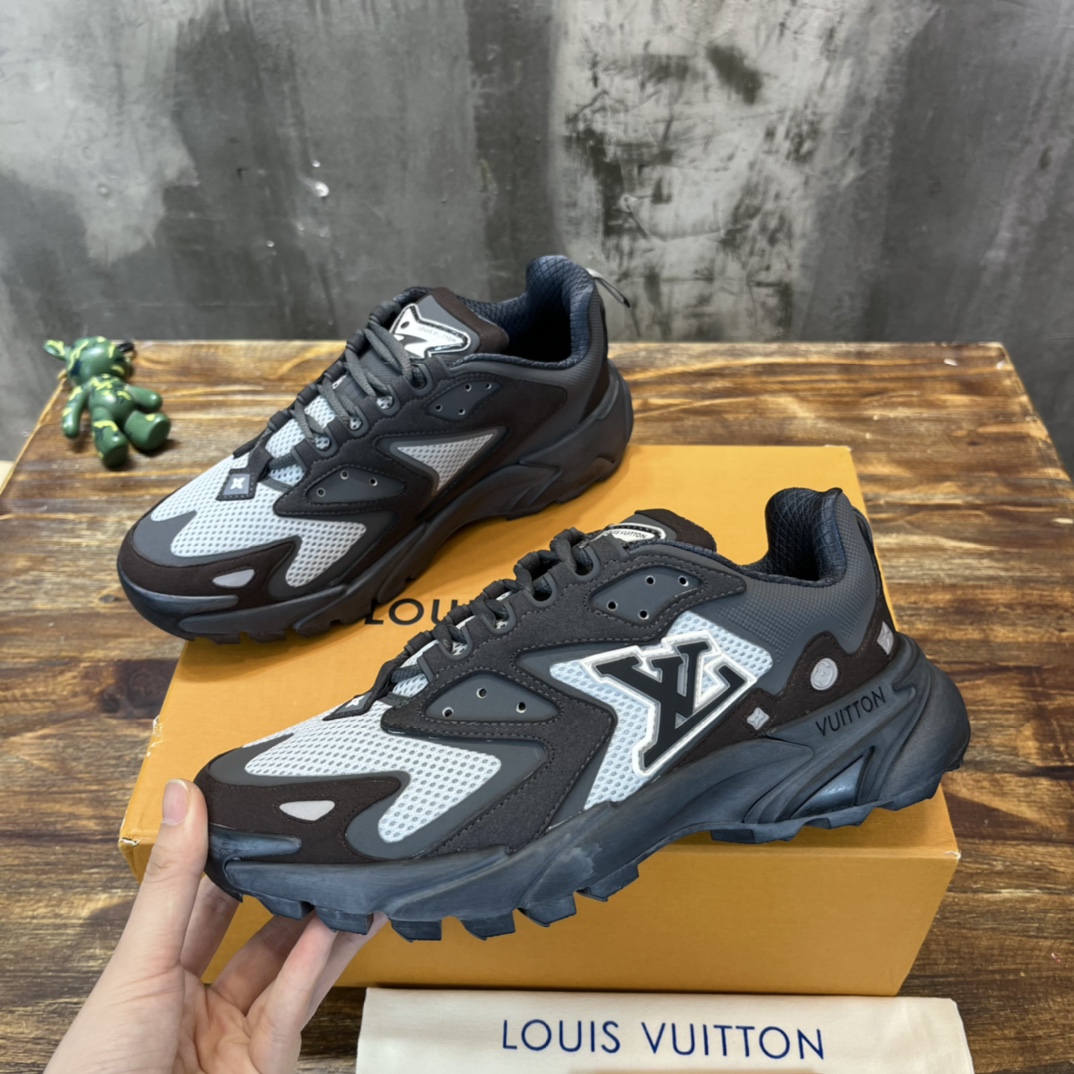 LV RUNNER TATIC