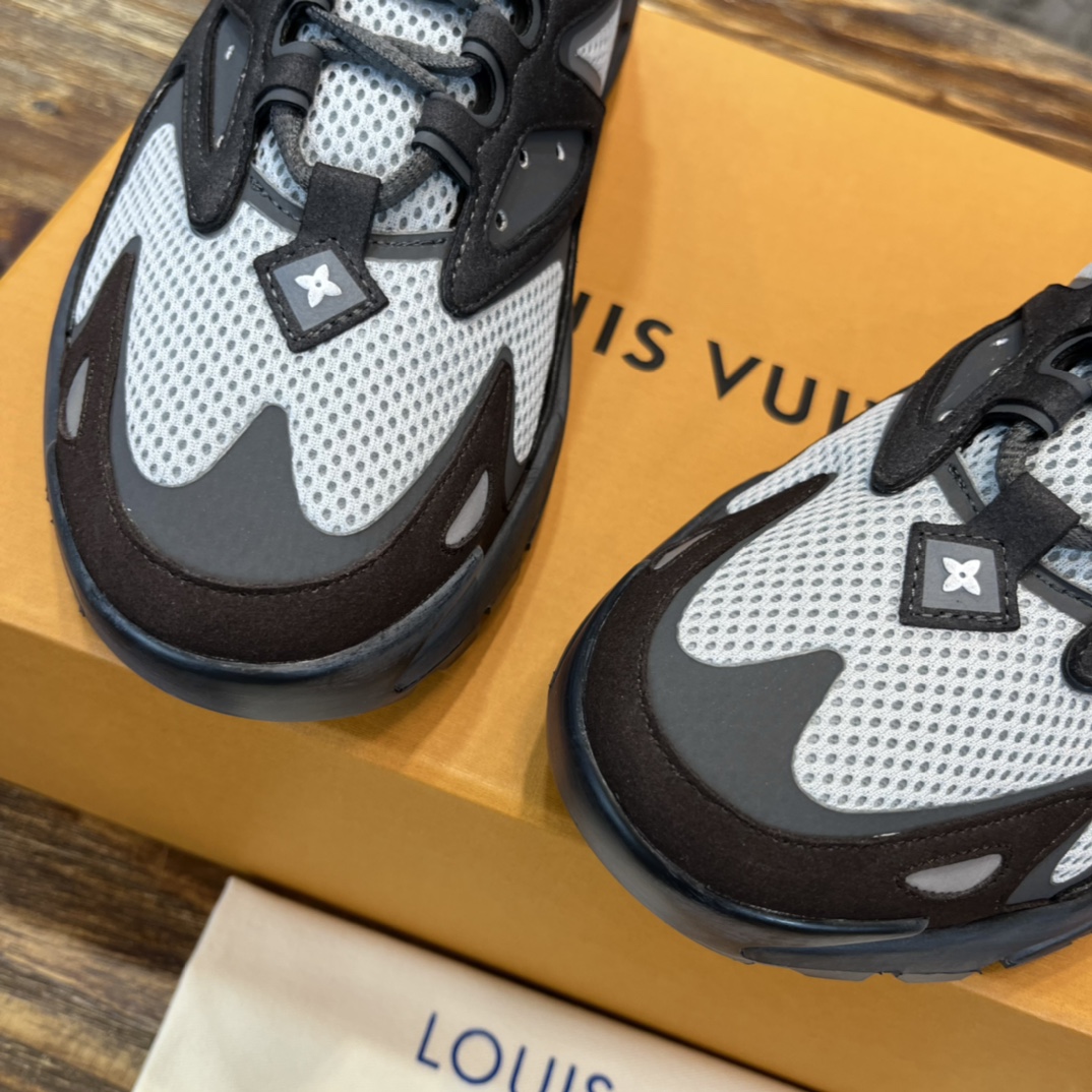 LV RUNNER TATIC