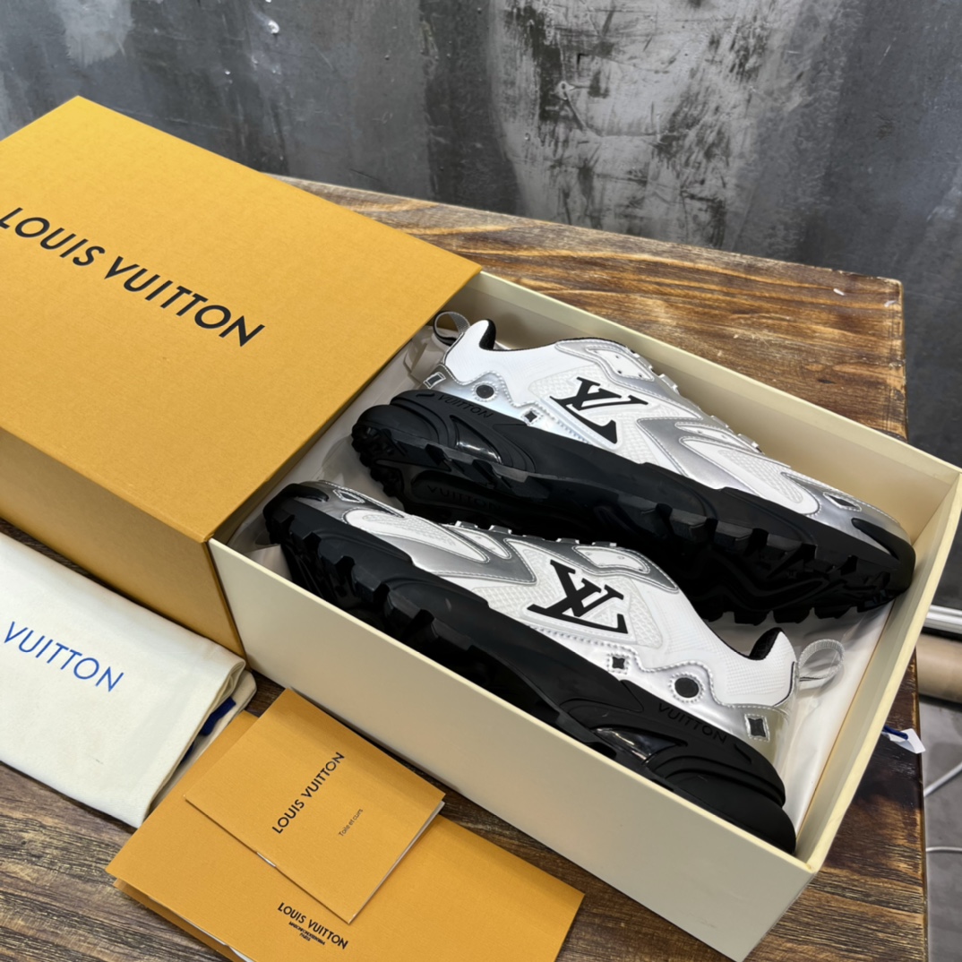 LV RUNNER TATIC