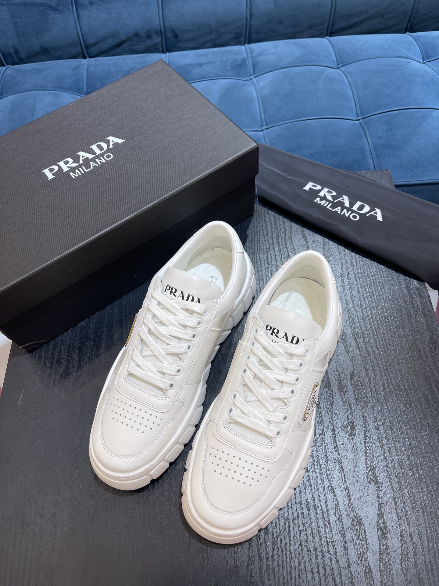 PRADA 