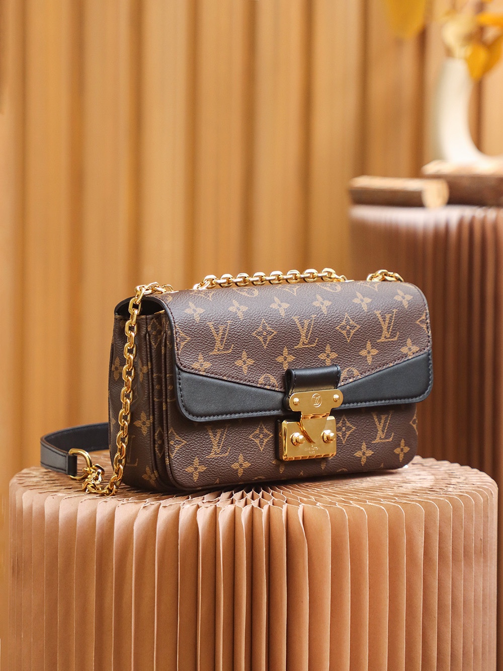 LV Marceau