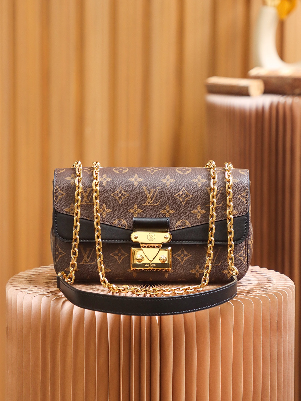 LV Marceau