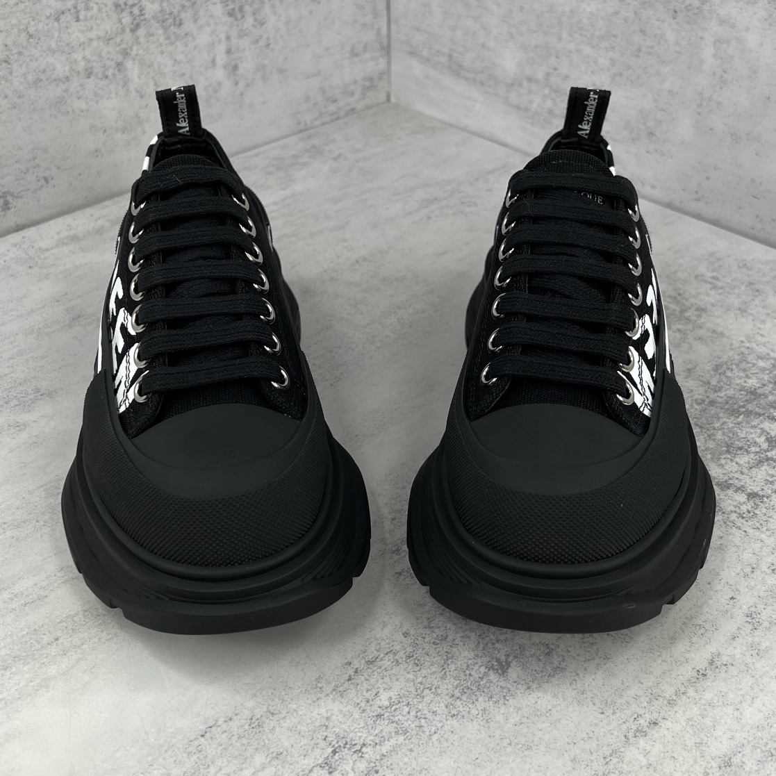 MCQUEEN SNEAKER 