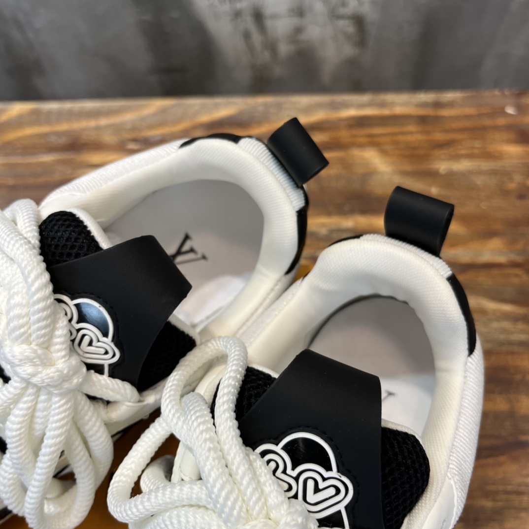 LV SKATE