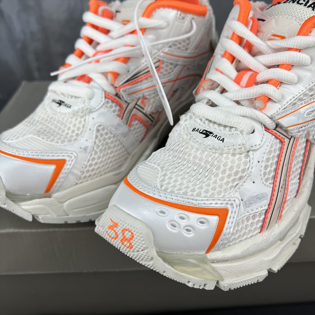 BALENCIAGA RUNNER
