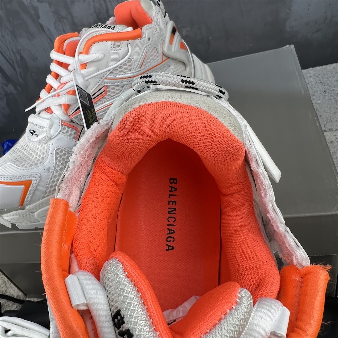 BALENCIAGA RUNNER