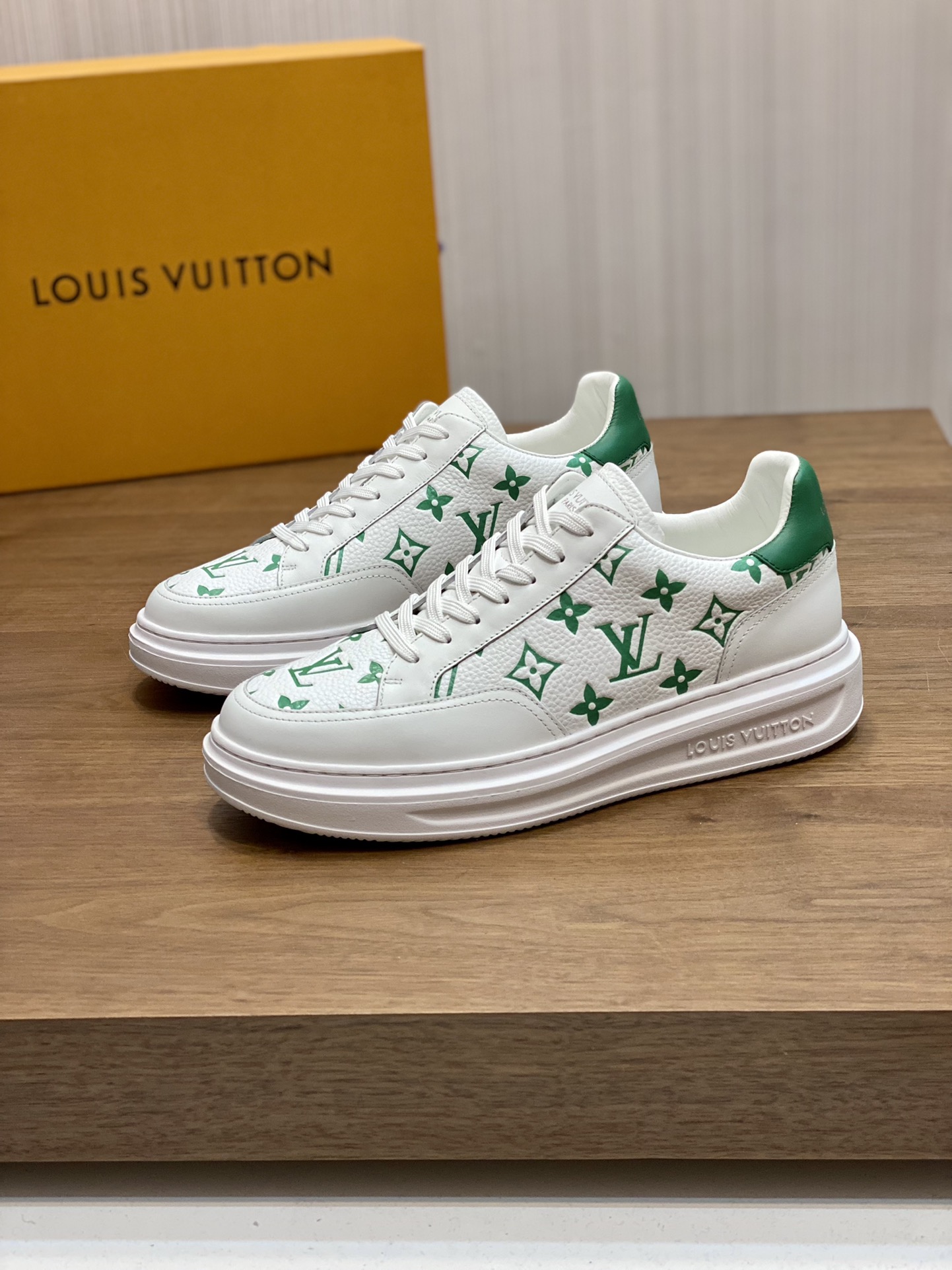 LV TRAINER