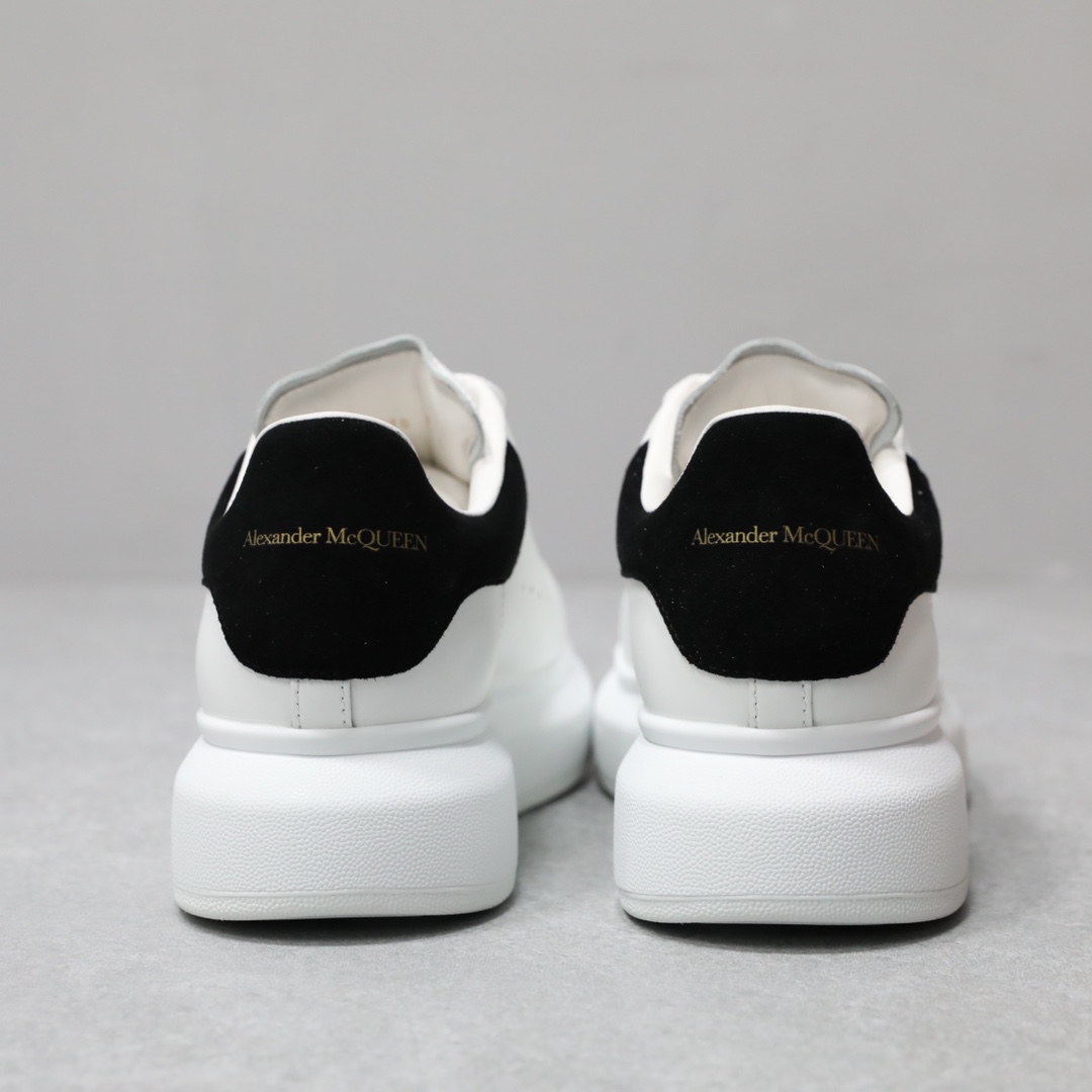 McQUEEN SNEAKER