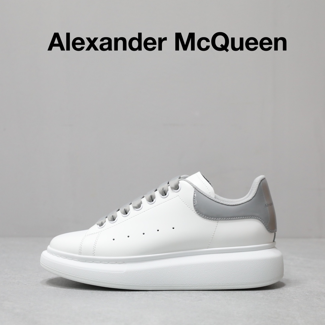 McQUEEN SNEAKER