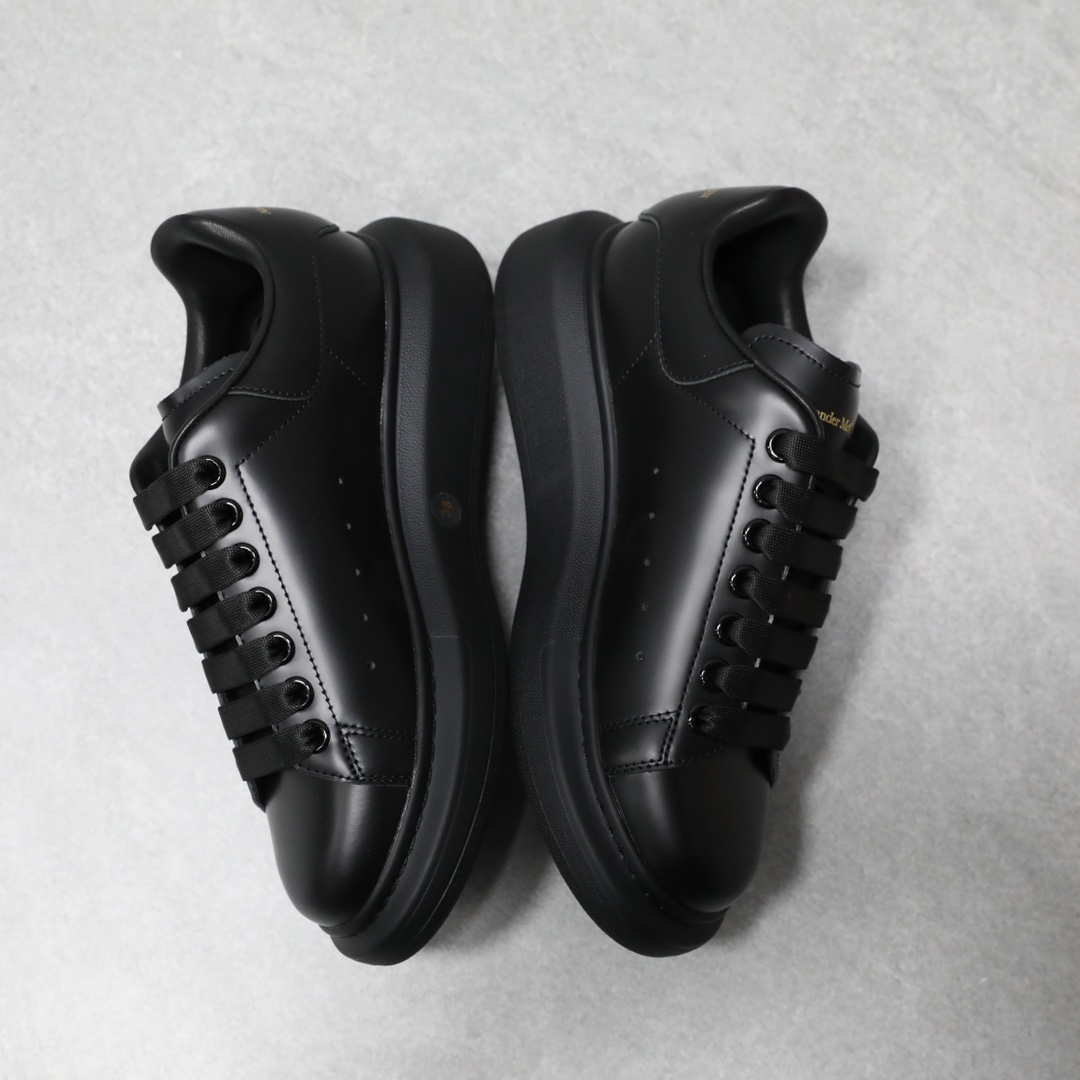 McQUEEN SNEAKER