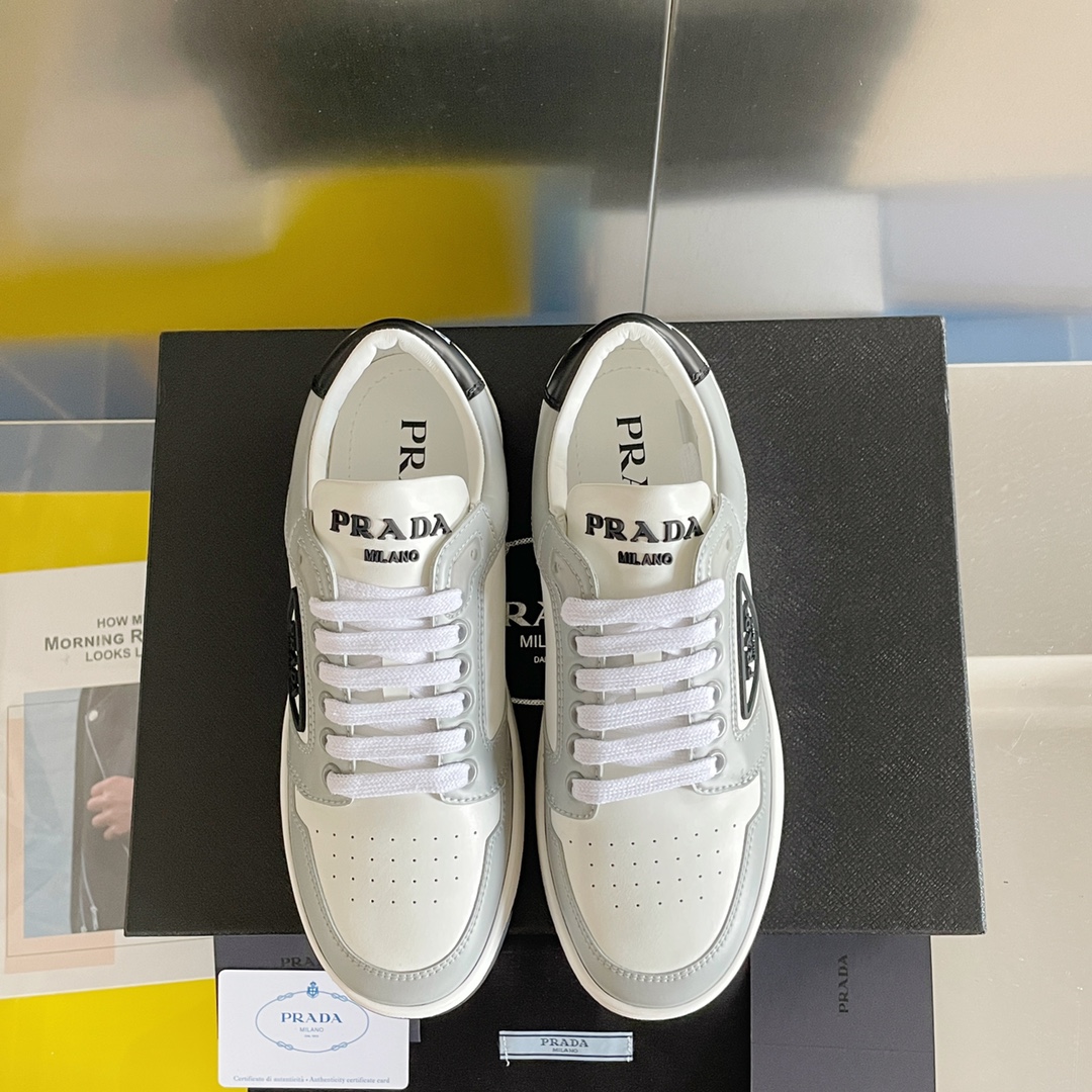 PRADA SNEAKER