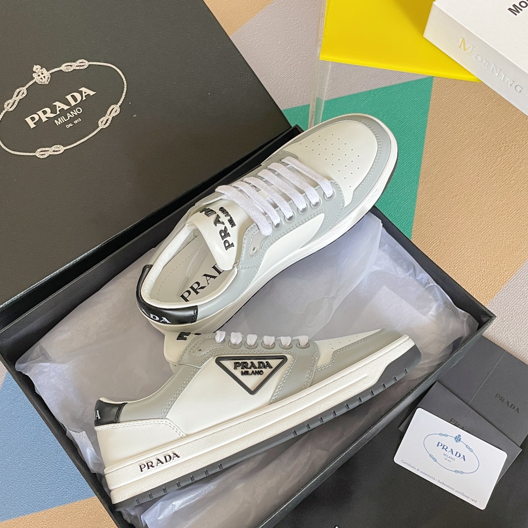 PRADA SNEAKER