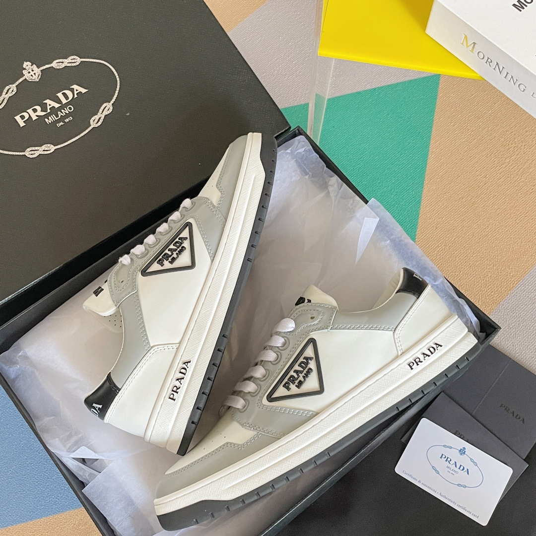 PRADA SNEAKER