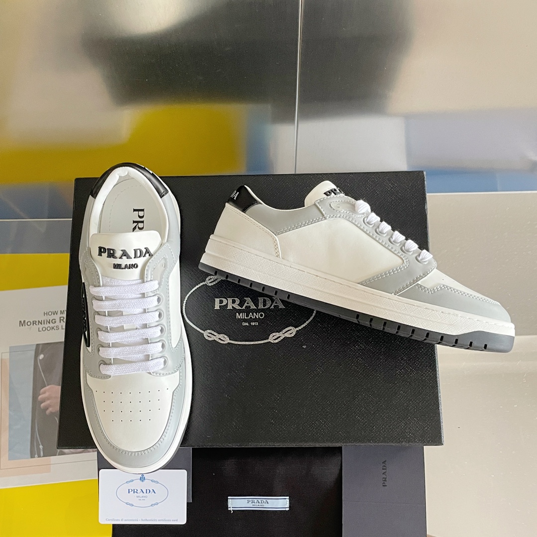PRADA SNEAKER