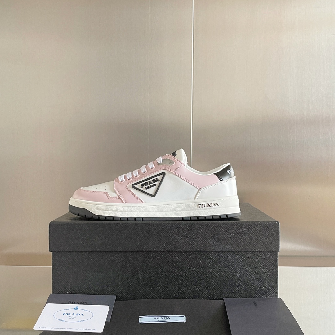PRADA SNEAKER