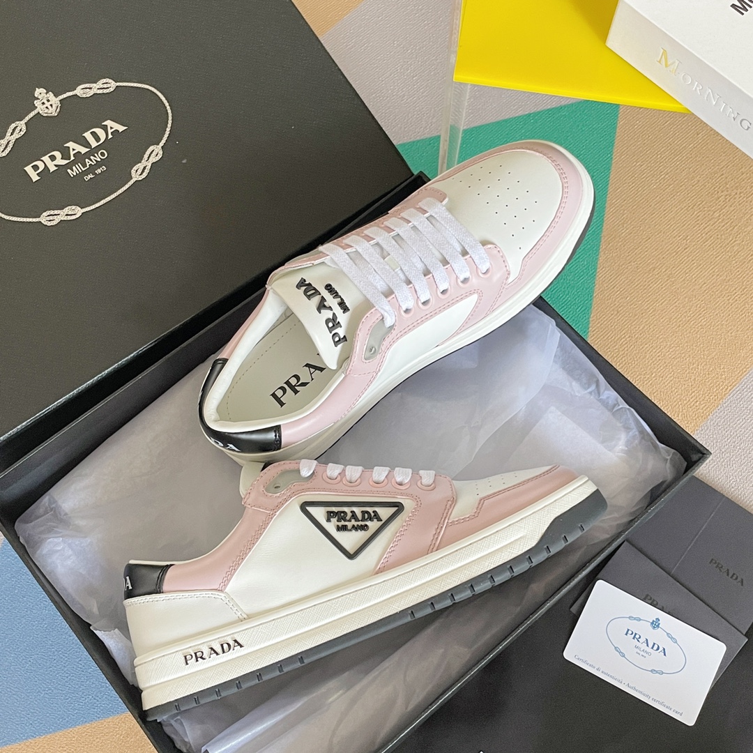 PRADA SNEAKER