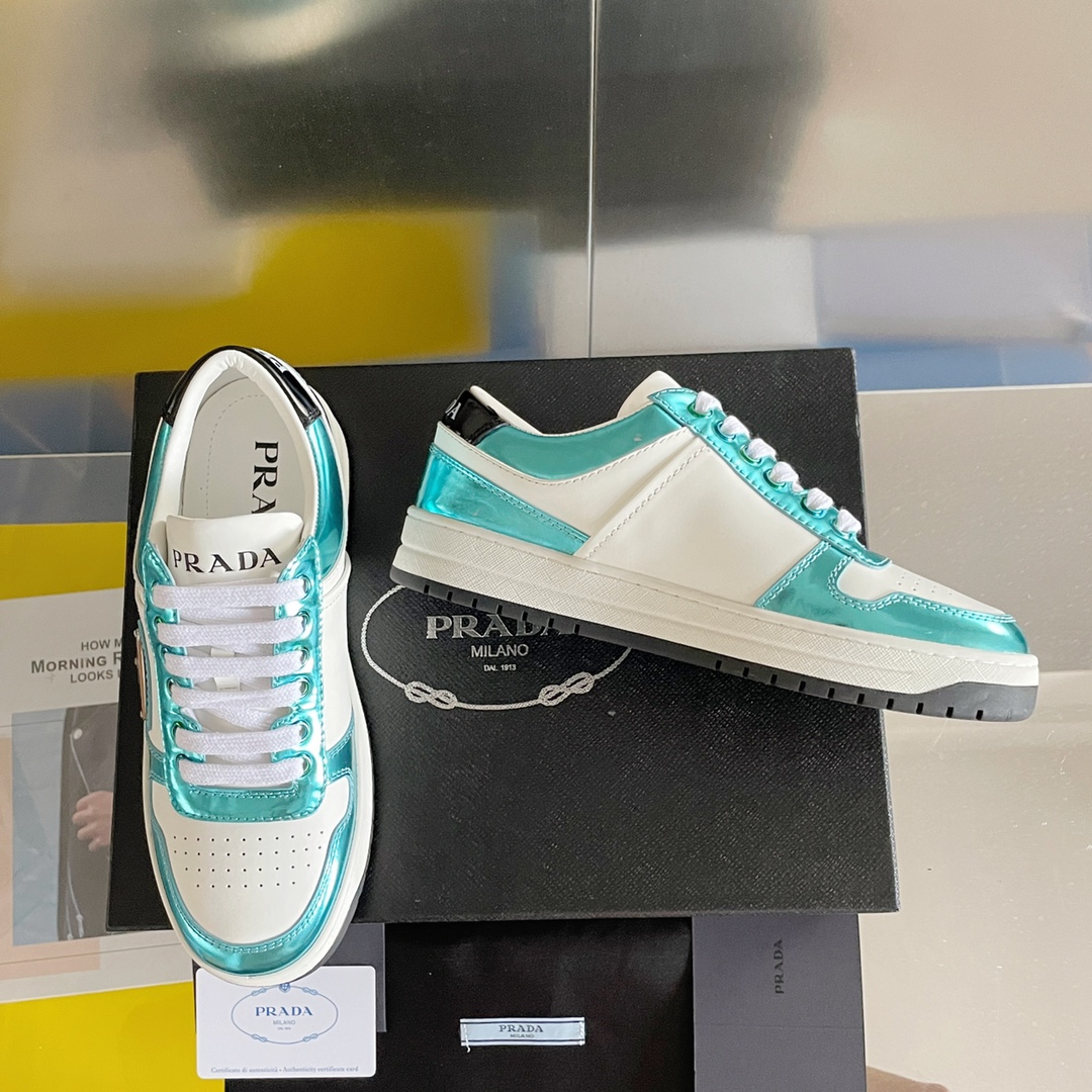 PRADA SNEAKER